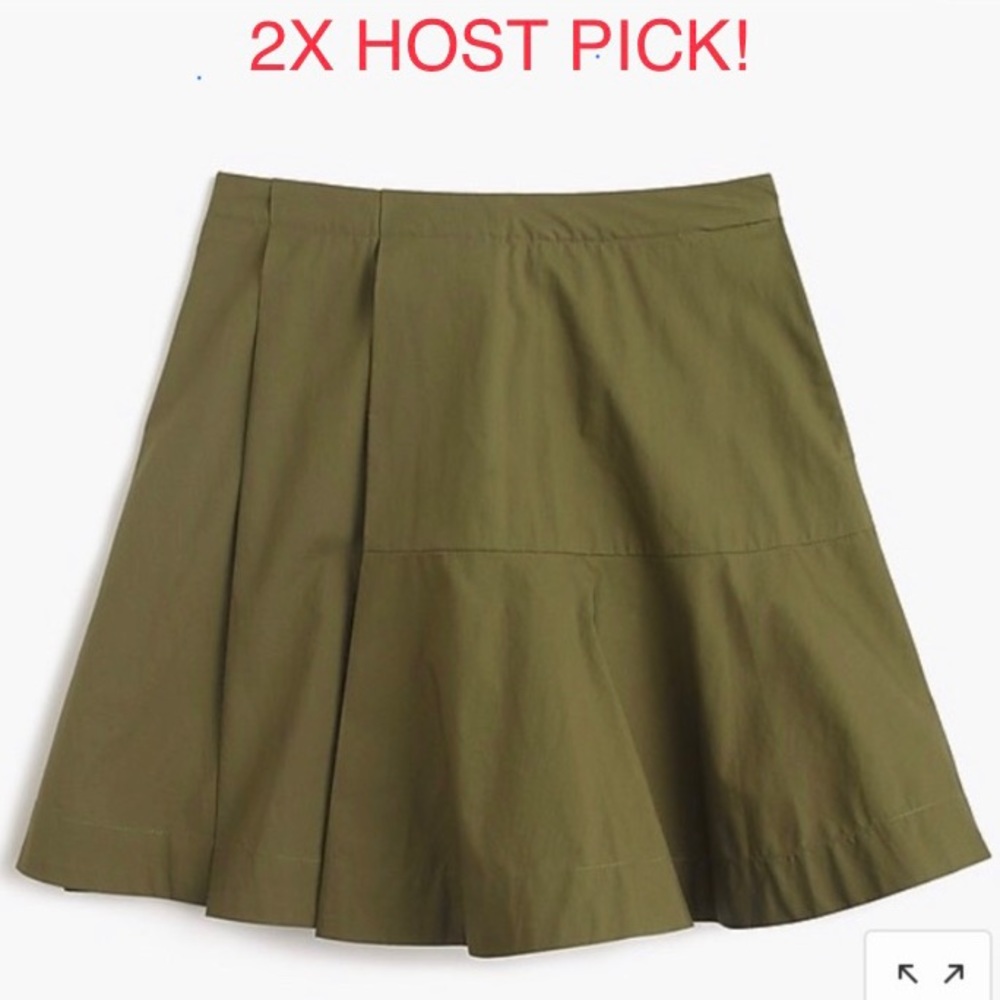 Crewcuts girls pleated ruffle skirt. Back zipper. 100% cotton.